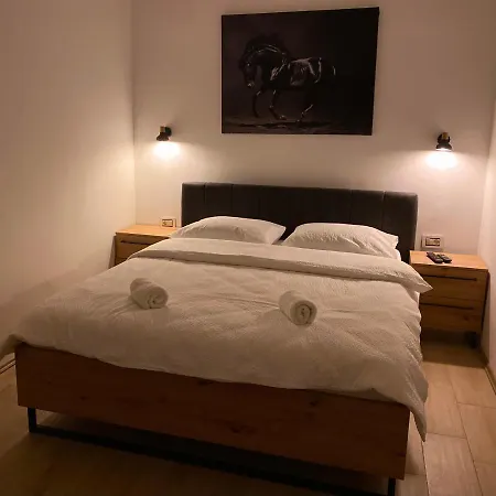 아파트 Om 포드고리차